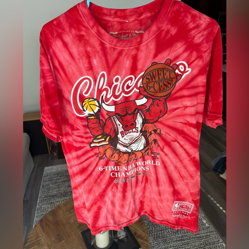 Mitchell & Ness Chicago Bulls Graphic Tee